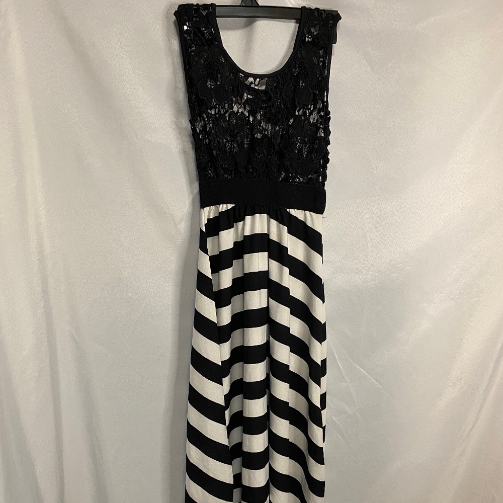 Black & White Strip Crocheted Upper Sleeveless Dress Size S
